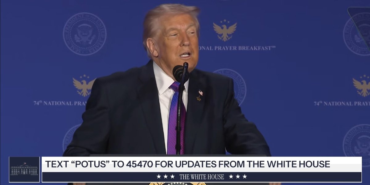 “Trump exalta o poder da oração em evento cristão em Washington”