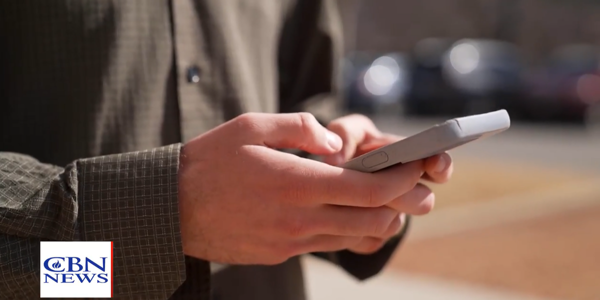 Universidade cristã estimula alunos a trocarem redes sociais por fé.
