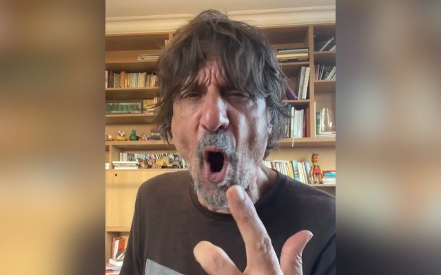 Entidades acionam TSE contra declaração de Peninha sobre voto evangélico.