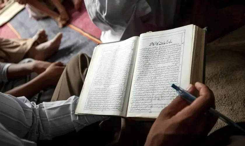 Muçulmano se converte ao cristianismo após leitura bíblica