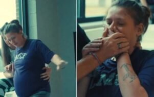 Grávida, presidiária é batizada em presídio nos EUA e diz ter sido salva por Jesus