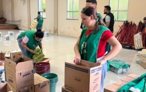 Igreja em MG renasce das águas e vira ponto de apoio.