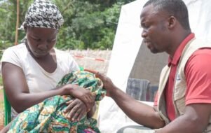 Médicos evangelizam pacientes e relatam conversões religiosas no Congo