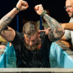 Igreja nos EUA batiza 400 em fim de semana e celebra "colheita"