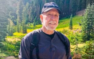 Chuck Norris, astro de Hollywood e cristão fervoroso, morre.