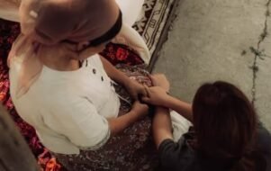 Grávida é agredida por se converter ao cristianismo na Ásia Central