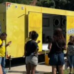 "Igreja oferece lavanderia móvel para vítimas de enchente"