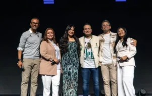 Davi Sacer lança novo álbum gospel "Salvo Pela Graça" pela Universal Music.