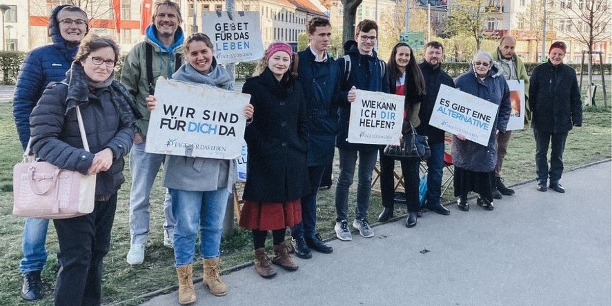 Justiça na Alemanha e Áustria libera orações perto de clínicas de aborto