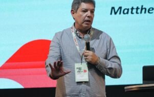 "Nem toda porta aberta é bênção divina, alerta pastor sobre vocação"