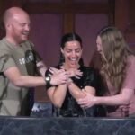 Atriz que fez vilã em "Superman" se converte e testemunha fé em igreja evangélica