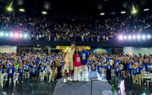 Ceia de abril celebra unção de Eliseu