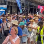 Marcha para Jesus atrai multidão em Londres após 25 anos