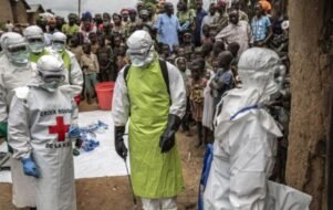 Ataque terrorista no Congo mata 17 cristãos; surto de Ebola se agrava