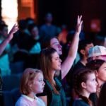 Estudo associa frequência à igreja a menos depressão e suicídio